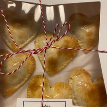Load image into Gallery viewer, Valentine’s Dulce de Leche empanadas frozen x 6

